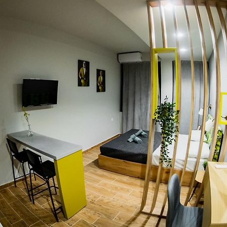 Glam Boutique Apartments - Thessaloniki Heart Bagian luar foto