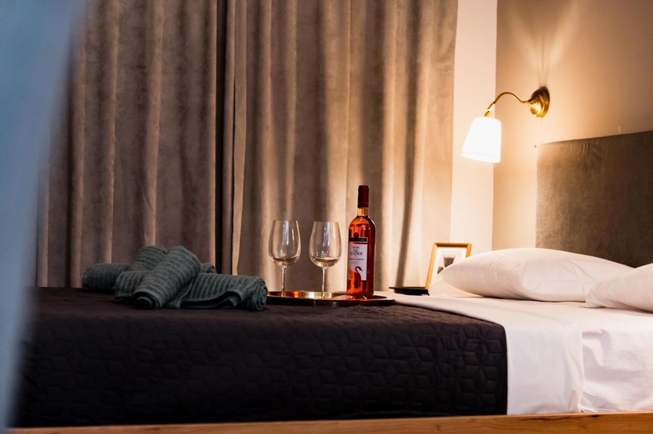 Glam Boutique Apartments - Thessaloniki Heart Bagian luar foto