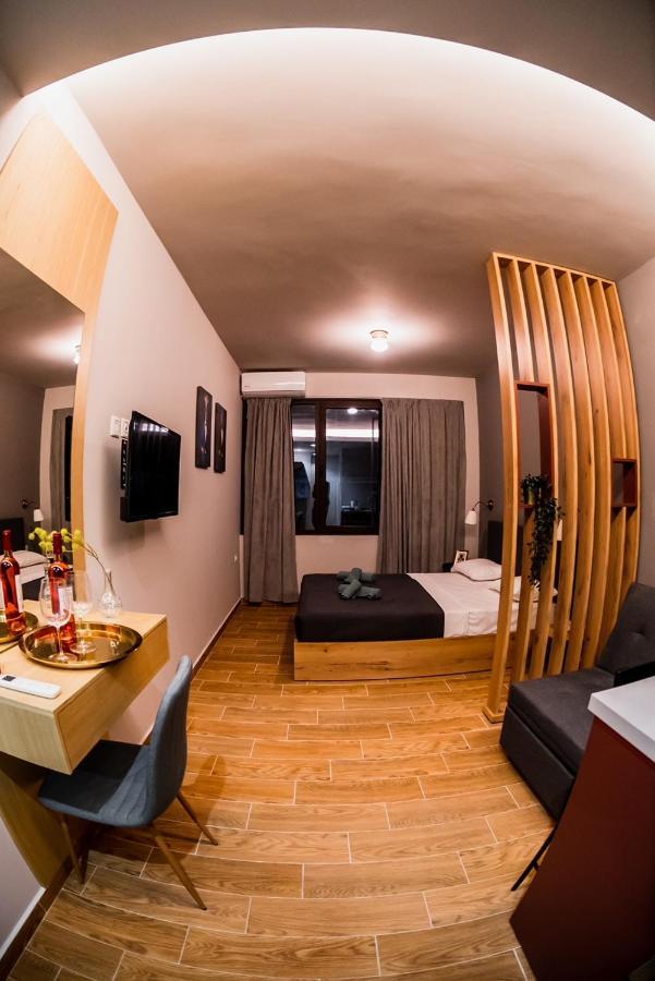 Glam Boutique Apartments - Thessaloniki Heart Bagian luar foto
